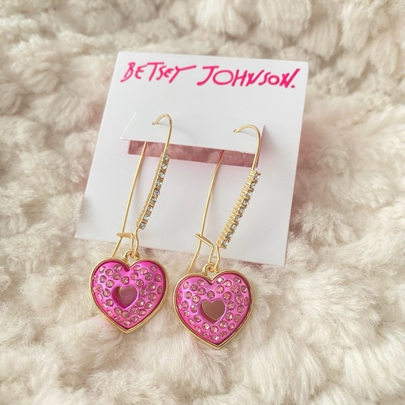 Betsey Johnson Pave Heart Crystal Dangle Drop Earrings NWT - Picture 2 of 10